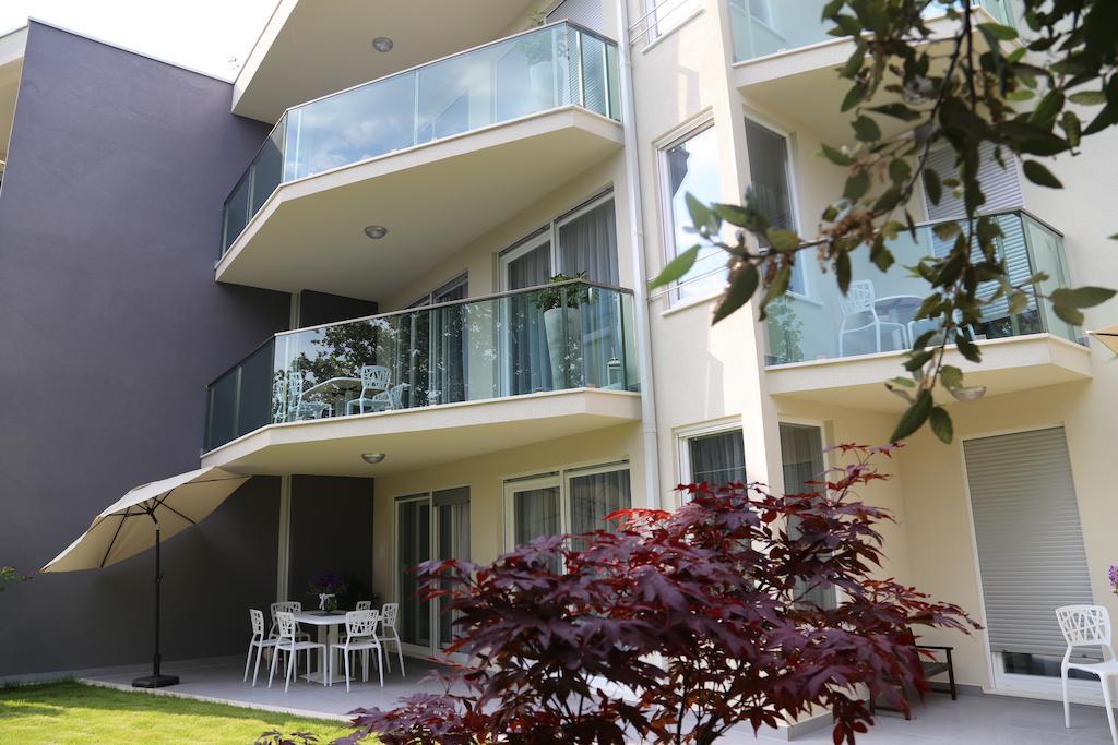 Beach Apartments Dumicic Podstrana Ngoại thất bức ảnh