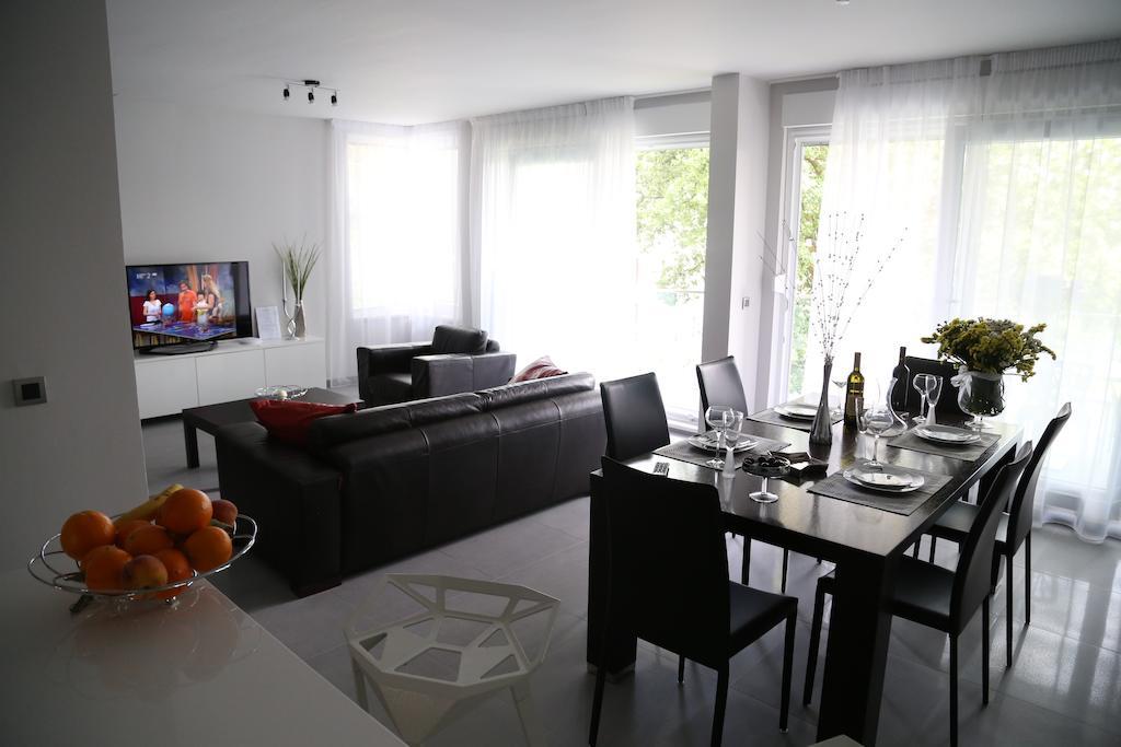 Beach Apartments Dumicic Podstrana Ngoại thất bức ảnh