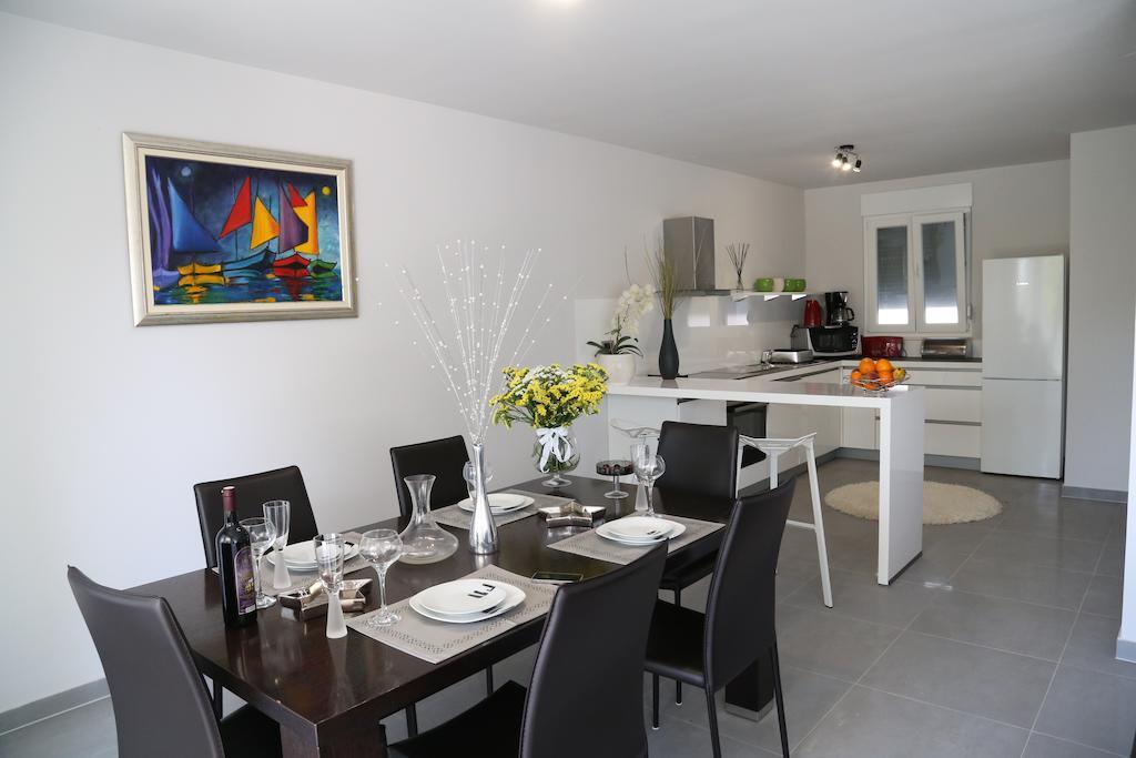 Beach Apartments Dumicic Podstrana Ngoại thất bức ảnh