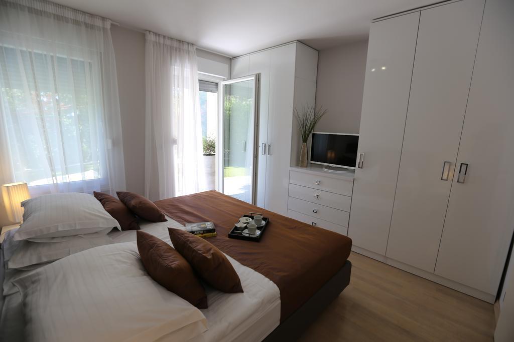 Beach Apartments Dumicic Podstrana Ngoại thất bức ảnh